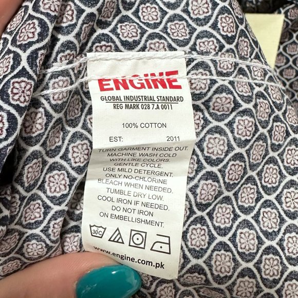 Engine Navy Maroon White Print Cotton Button Down Dress Shirt L NWT - Picture 7 of 7